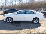 Volkswagen Passat 1.8T Se 1VWBT7A36FC010747 снимка