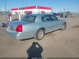 Lincoln Town Car Signature 1LNHM81V27Y626608 снимка