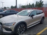 Volvo V60 Cross Country Ultra, B5 Awd Gas (Mild Hybrid) YV4L12WL7T2170269 fotografie