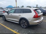 Volvo V60 Cross Country Ultra, B5 Awd Gas (Mild Hybrid) YV4L12WL7T2170269 fotografie