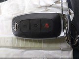 Nissan Pathfinder S 4Wd 5N1DR3AC0SC235092 photo