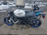 Suzuki Gsx-R600 JS1GN7FA1T7100283 снимка