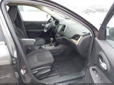 Jeep Cherokee Latitude 1C4PJMCS5GW295460 снимка