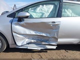 Toyota Corolla Le JTDEPMAE7MJ190088 снимка