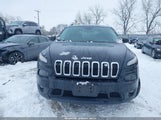 Jeep Cherokee Latitude 1C4PJMCSXFW538663 снимка