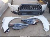 Toyota Corolla Cross Xle 7MUDAAAG6PV056263 снимка