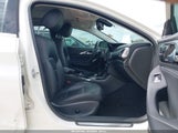Infiniti Qx30 Premium SJKCH5CP5HA032960 снимка