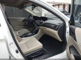 Honda Accord Touring 1HGCR3F92DA031715 снимка
