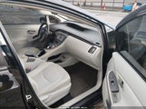 Toyota Prius Two JTDKN3DU2F0414284 fotografie