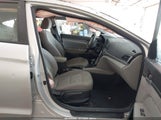 Hyundai Elantra Se 5NPD84LF0HH122213 photo