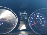 Hyundai Elantra Limited 5NPDH4AE1DH452026 снимка