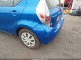 Toyota Prius C Two JTDKDTB3XE1564519 снимка