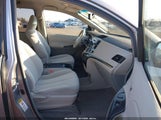 Toyota Sienna Le V6 5TDKK3DC8BS010896 снимка