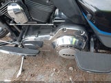 Harley-Davidson Flhtk Electra Glide Ultra Ltd 1HD1KEM12CB635596 снимка