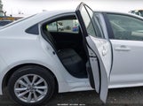 Toyota Corolla Le JTDB4MEE6S3032137 снимка
