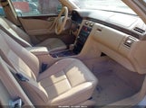 Mercedes-Benz E 320 WDBJF65J7YB033597 fotografie