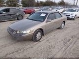 Toyota Camry Le 4T1BG28K1XU504304 photo