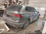 Volkswagen Tiguan 2.0T Se/2.0T Sel/2.0T Sel R-Line/2.0T Sel R-Line Black 3VV3B7AX3KM062327 fotografie