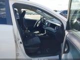 Toyota Rav4 Le JTMZFREV8FD056882 снимка