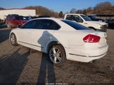 Volkswagen Passat 1.8T Se 1VWBT7A33FC005182 снимка
