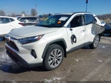 Toyota Rav4 Xle Premium 2T3A1RFV8NW268127 photo