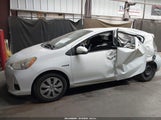 Toyota Prius C Two JTDKDTB37C1028981 снимка