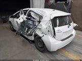 Toyota Prius C Two JTDKDTB37C1028981 снимка