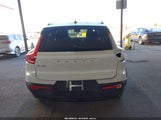 Volvo Xc40 Momentum R YV4ED3UB3N2700319 снимка