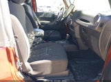 Jeep Wrangler Sport 1C4AJWAG3EL268983 снимка