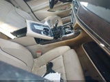 BMW 740I WBA7E2C59KB218056 снимка