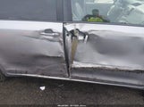 Toyota Sienna Xle V6 8 Passenger 5TDYK3DC5ES445597 fotografie