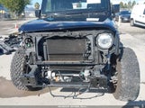 Jeep Wrangler Unlimited Rubicon 4X4 1C4BJWFG7HL587420 fotografie