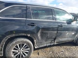Toyota Highlander Xle 5TDJZRFH0JS836885 снимка
