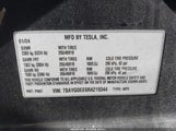 Tesla Model Y Long Range Dual Motor All-Wheel Drive 7SAYGDEE6RA219344 fotografie