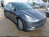 Tesla Model Y Long Range Dual Motor All-Wheel Drive 7SAYGDEE6NF363179 fotografie