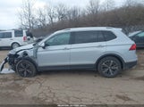 Volkswagen Tiguan 2.0T Se/2.0T Sel 3VV3B7AX5JM039078 снимка