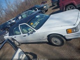 Lincoln Town Car Signature 1LNLM82W7NY675379 photo
