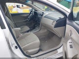 Toyota Corolla Le 2T1BU4EE4BC675304 снимка