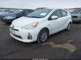 Toyota Prius C Four JTDKDTB34C1031157 снимка