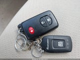 Toyota Prius Three JTDKN3DU9B1417980 снимка