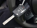 Toyota Corolla Le JTDEPMAE2MJ168158 снимка