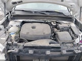 Volvo Xc40 T5 Momentum YV4162UK6K2140990 fotografie
