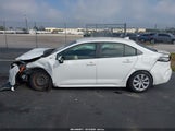 Toyota Corolla Le JTDEPRAE3LJ109762 снимка