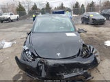 Tesla Model Y Performance Dual Motor All-Wheel Drive 7SAYGDEF6RA303642 fotografie