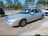 Lincoln Town Car Cartier 1LNHM85W12Y667761 photo