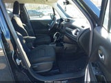 Jeep Renegade Latitude 4X4 ZACCJBBB7JPG83640 снимка