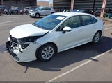 Toyota Corolla Le JTDEPRAE5LJ046471 снимка