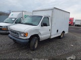 Ford Econoline E250 Cutaway Van 1FDNE2727WHA87427 снимка