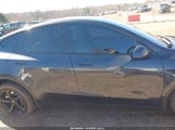 Tesla Model Y Long Range Launch Series/Premium All-Wheel Drive 7SAYGDEE7TF357274 fotografie