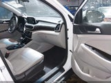 Hyundai Tucson Se KM8J2CA49KU980028 снимка